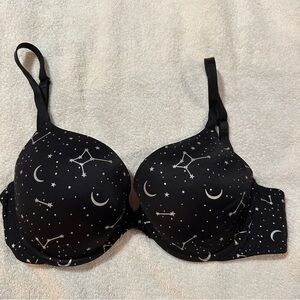 PINK Victoria’s Secret bra, 34DD